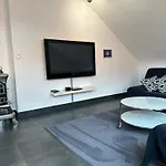 Apartment11 Apartment *