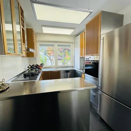 Apartment11 Апартаменти *